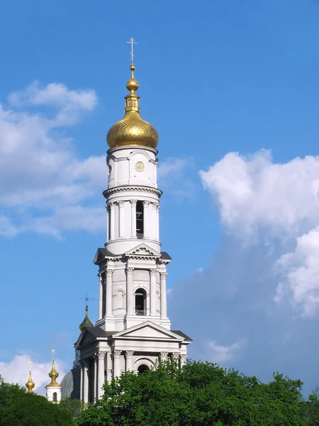 Mariä-Himmelfahrt-Kathedrale in Charkiw — Stockfoto