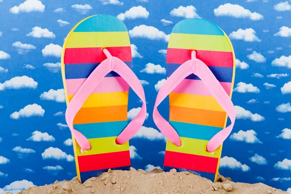 Värikkäät sandaalit — kuvapankkivalokuva