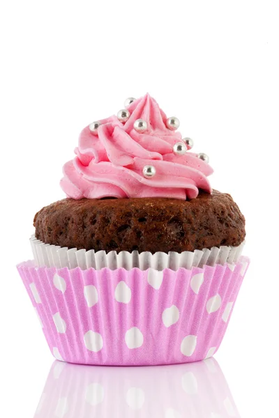 Schokoladen-Cupcake mit rosa Butterglasur — Stockfoto