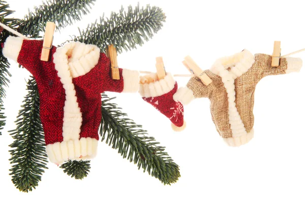 圣诞树与来自圣诞老人的衣服 — 图库照片