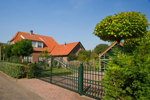 Schönes holländisches Haus — Stockfoto