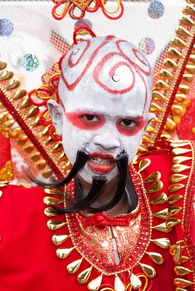 Youn Maschio Carnevale Reveler Foto Stock Royalty Free