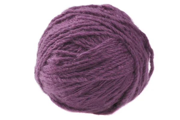 Knäuel aus violettem Garn — Stockfoto