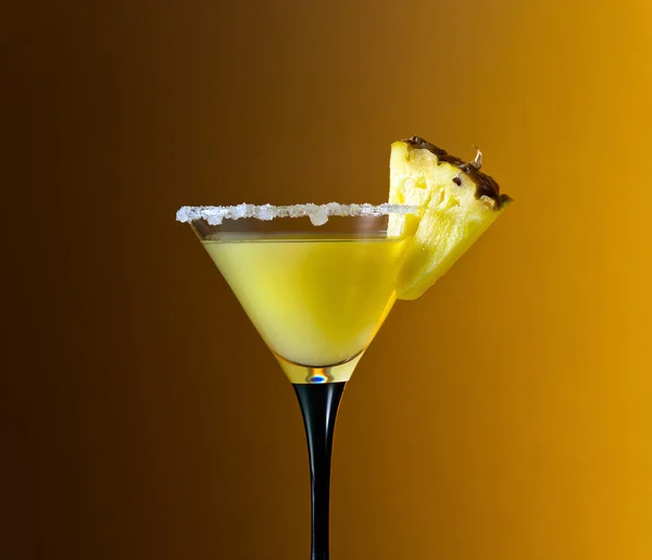 Glas med cocktail — Stockfoto