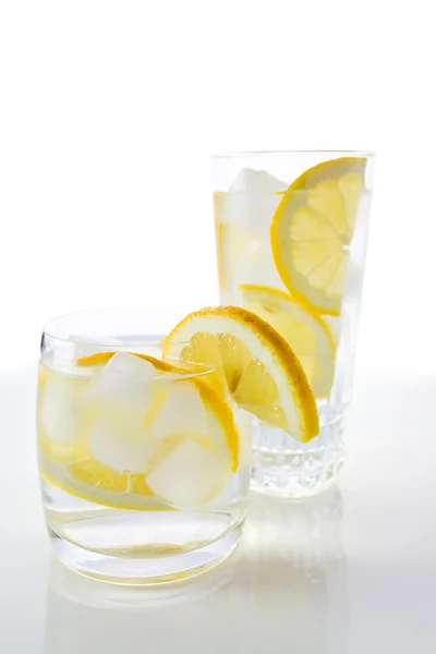 Drinks with lemon. — Stock Photo, Image