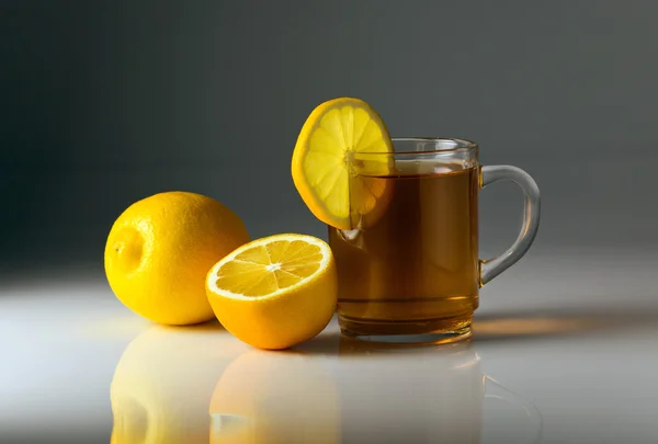 Té con limón . — Foto de Stock