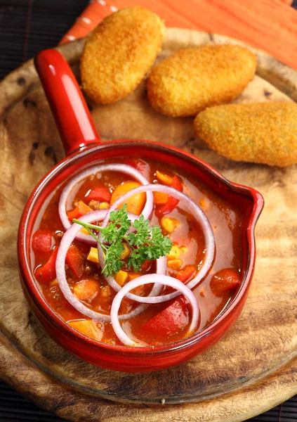 Mexican cuisine with chilli con carne — Stock Photo, Image