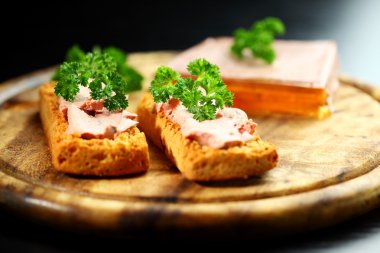 Bruschetta karaciğer pate