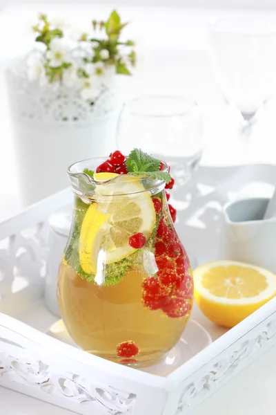 Refreshing ice tea — Stock Photo, Image