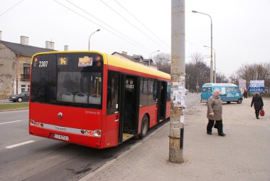 otobüs durağı