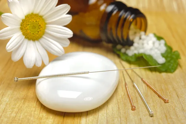 Alternatieve geneeskunde met homeopathie — Stockfoto