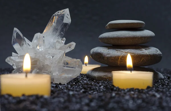 Zen-Kristall und Steine — Stockfoto