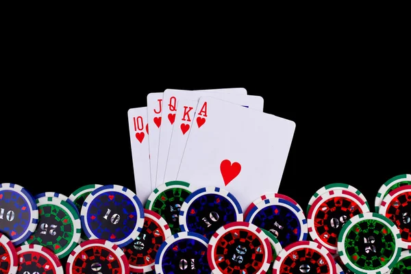 Παίζοντας χαρτιά και μάρκες πόκερ — Φωτογραφία Αρχείου