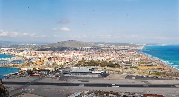Bucht von Gibraltar - Flughafen lizenzfreie Stockfotos