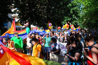 Eşcinsel festivali geçit töreni