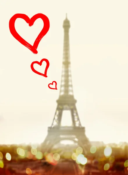 Καρδιές μπροστά από το διάσημο πύργο του Άιφελ — Φωτογραφία Αρχείου