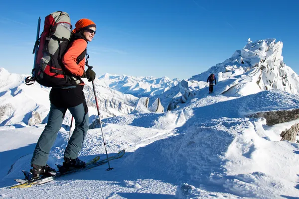 Vinter bergsklättring — Stockfoto