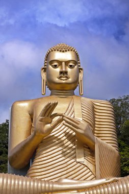 Giant gold Bhudda clipart