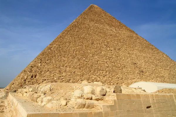 Pirámide de Keops en Giza —  Fotos de Stock