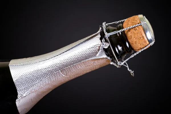 Láhev šampaňského s korkovou — Stock fotografie