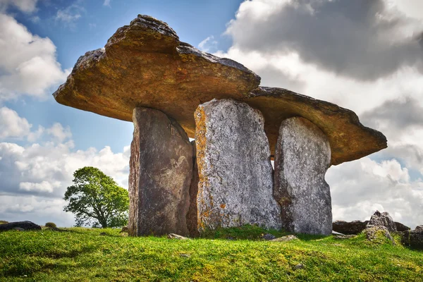 Polnabrone Dolmen in Burren — Stock Photo, Image