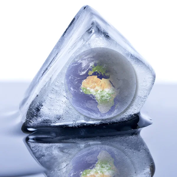 Frozen earth globe — Stock Photo, Image