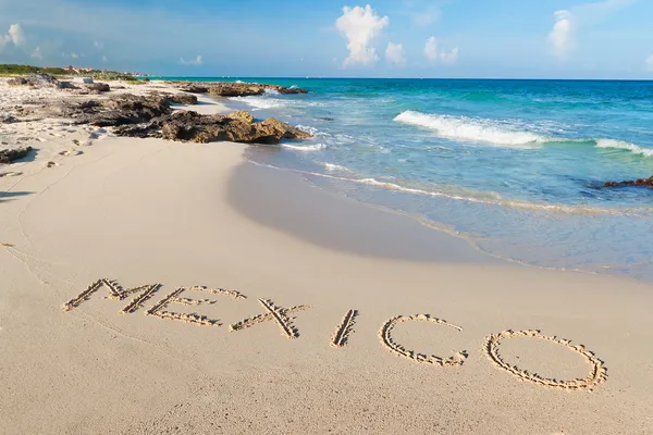 Firma de MÉXICO en la playa — Foto de Stock