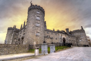 Kilkenny Castle at dusk clipart