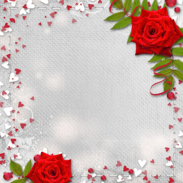 Kort för gratulationen eller inbjudan med hjärtan och röda rosor — Stockfoto
