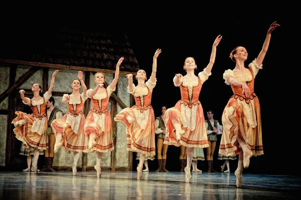 プラハ国立オペラ座でバレエ ジゼル — ストック写真