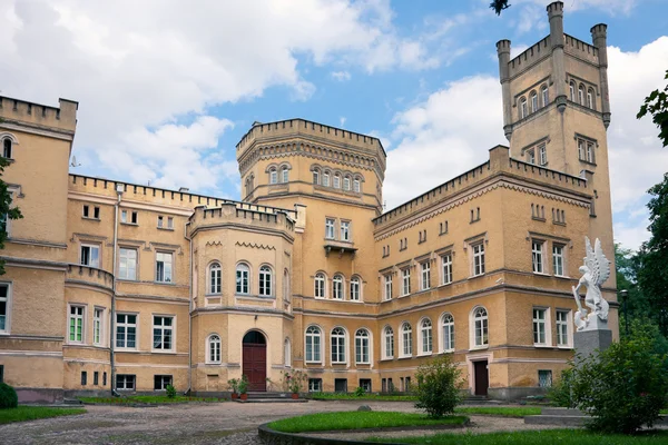Neugotische Burg / Jablonowo pomorskie — Stockfoto
