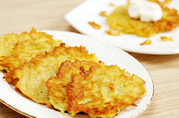 Ukrainian national dish - potato pancakes — Stock Photo, Image