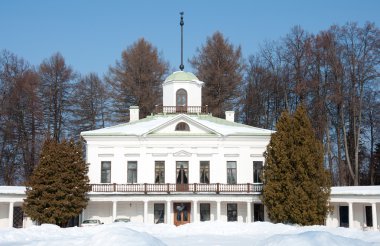 18. yüzyıl - Lermontov'un büyük Rus şair Manor