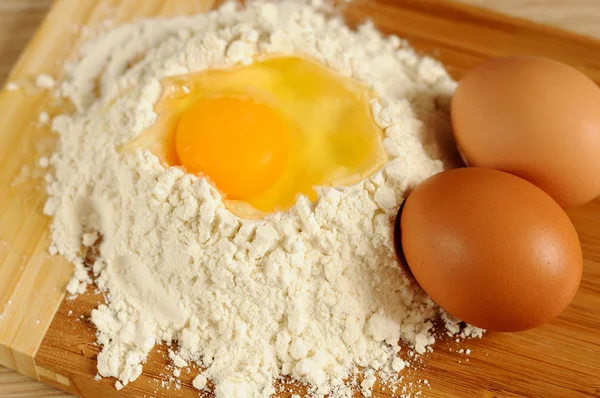 Products for home-baked eggs and flour — Stock Photo, Image