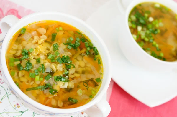 Вкусный гороховый суп домашняя кухня — стоковое фото