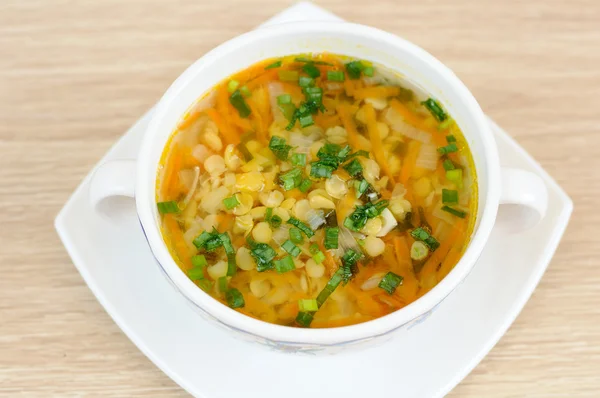 Una deliciosa sopa de guisantes cocina casera — Foto de Stock