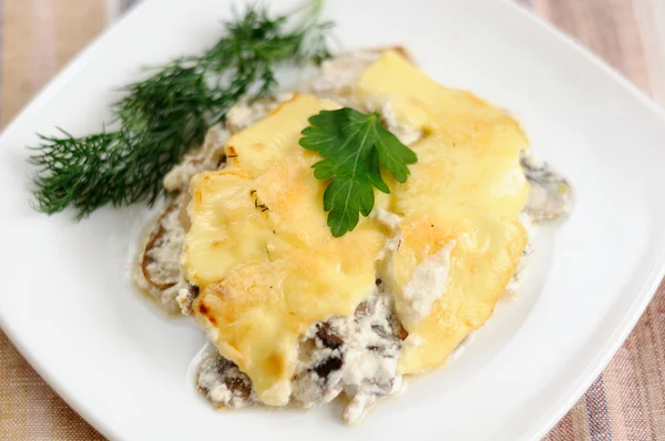 Delizioso fungo con formaggio — Foto Stock