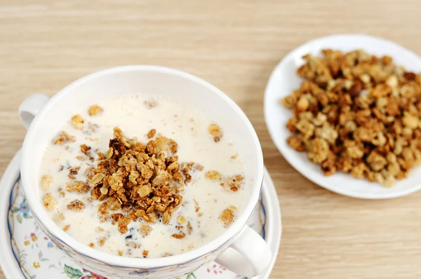 Desayuno - Muesli con leche — Foto de Stock