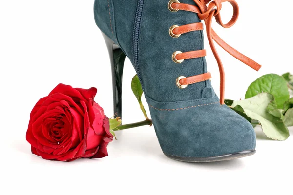 Boot och rose — Stockfoto