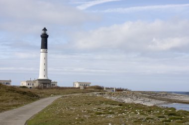 Deniz feneri ile ada kısmı