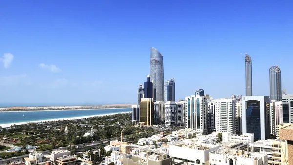 Abu Dhabi city — Stock Photo, Image