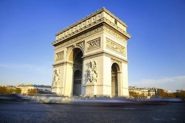 Триумфальная арка. День настал. Paric, France — стоковое фото