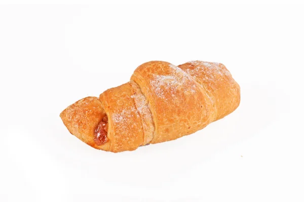 Frisches Croissant isoliert — Stockfoto