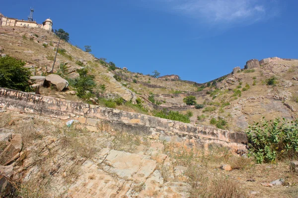 Nahagarh fort met uitzicht op de roze stad — Stockfoto