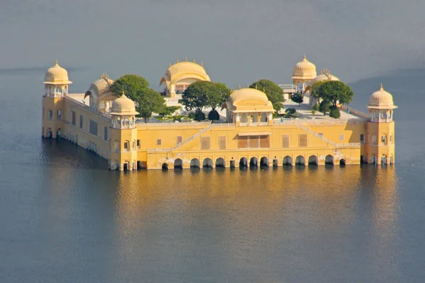 Water Palace (Jal Mahal) in Man Sagar Lake — Stock Photo, Image