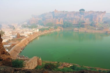 badami, Lake agusthya teertha