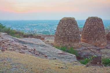 badami taşlara kumtaşı