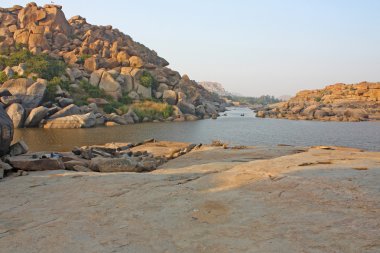 tungabhadra Nehri