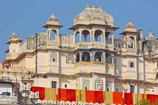 Utcák és épületek a Jaipur — Stock Fotó