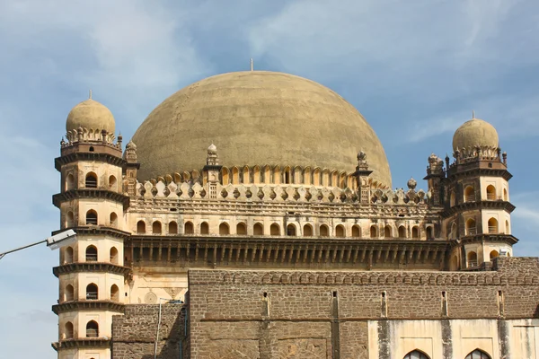 Golgumbaz, ett mughal mausoleum i Angelica — Stockfoto